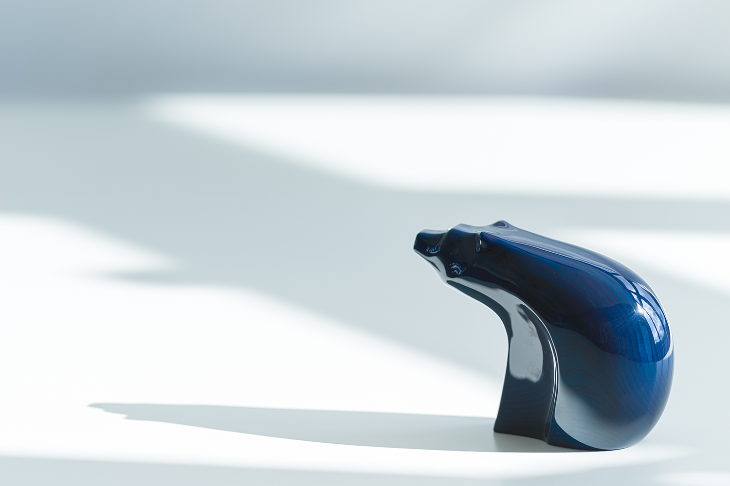 52,800円新品【ピリカモンライケ KUMA 金箔】伝統工芸 置物 木彫りの熊 52,800円新品【ピリカモンライケ KUMA 金箔】伝統工芸 置物 木彫りの熊